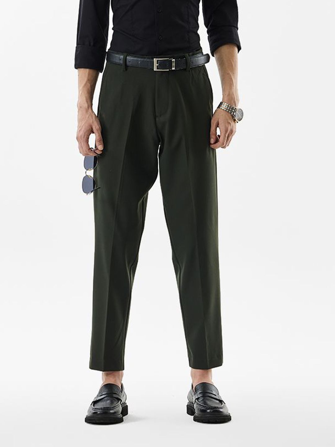 Snitch Men Slim Fit Mid-Rise Pleated Formal Trousers