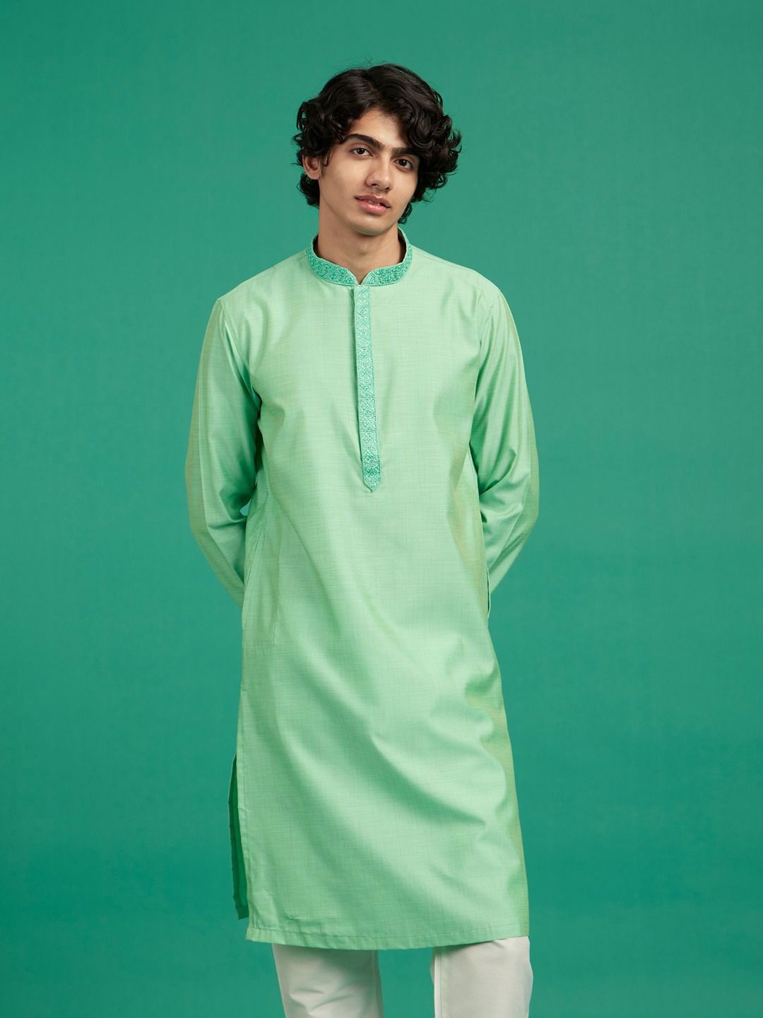 Diwas by Manyavar Yoke Design Mandarin Collar Straight Kurta