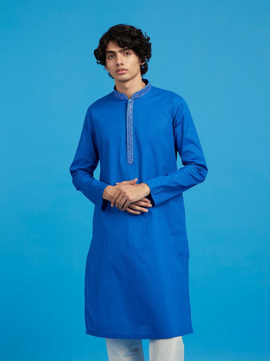 Diwas by Manyavar Striped Mandarin Collar Thread Work Pure Cotton Straight Kurta
