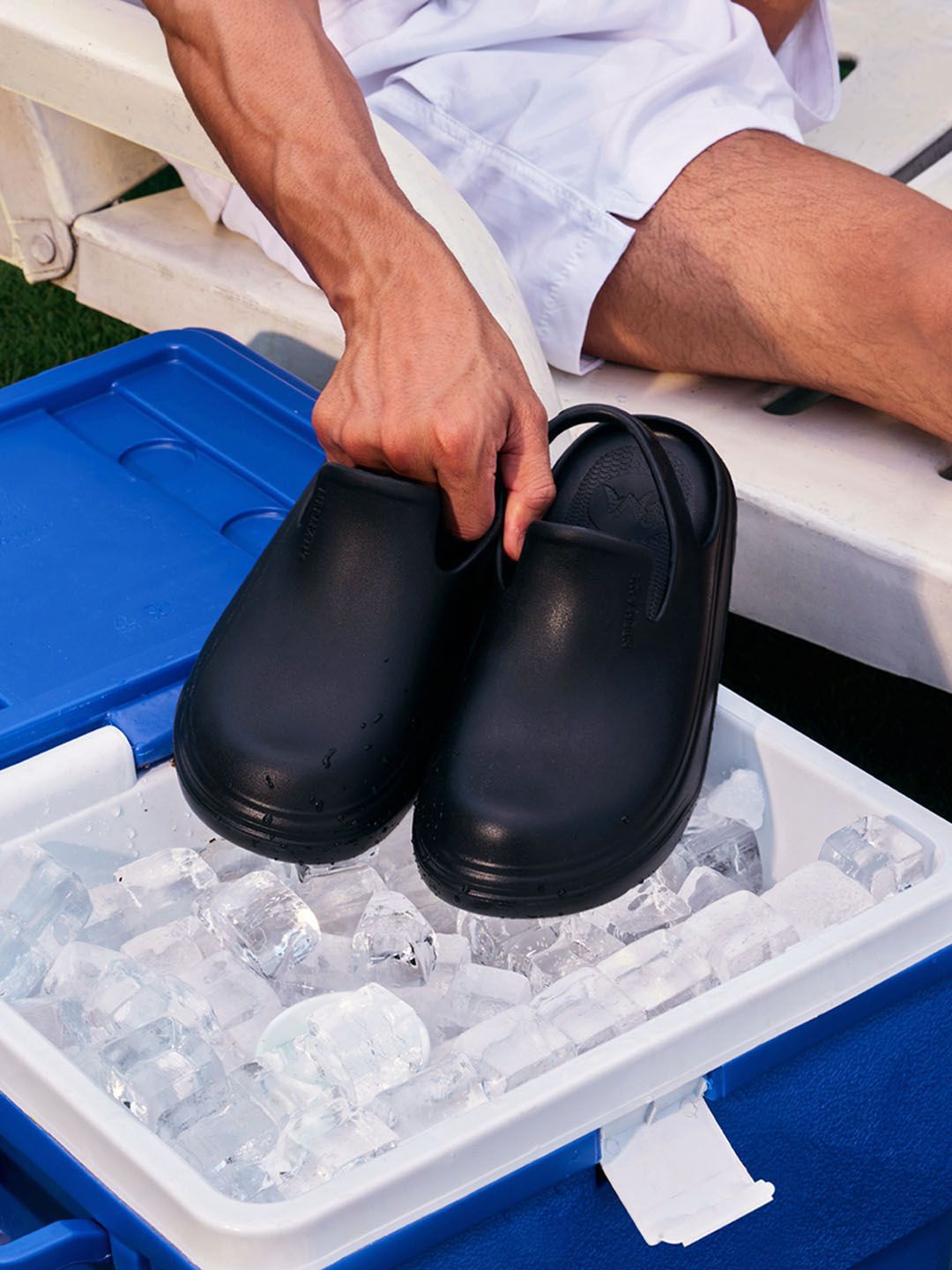Men Solid Cushers Clogs NEEMANS Cushers Clogs For Men