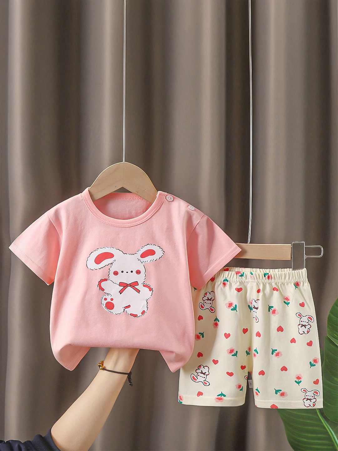 StyleCast x Revolte Girls Printed Short Sleeves Pure Cotton T-shirt With Shorts