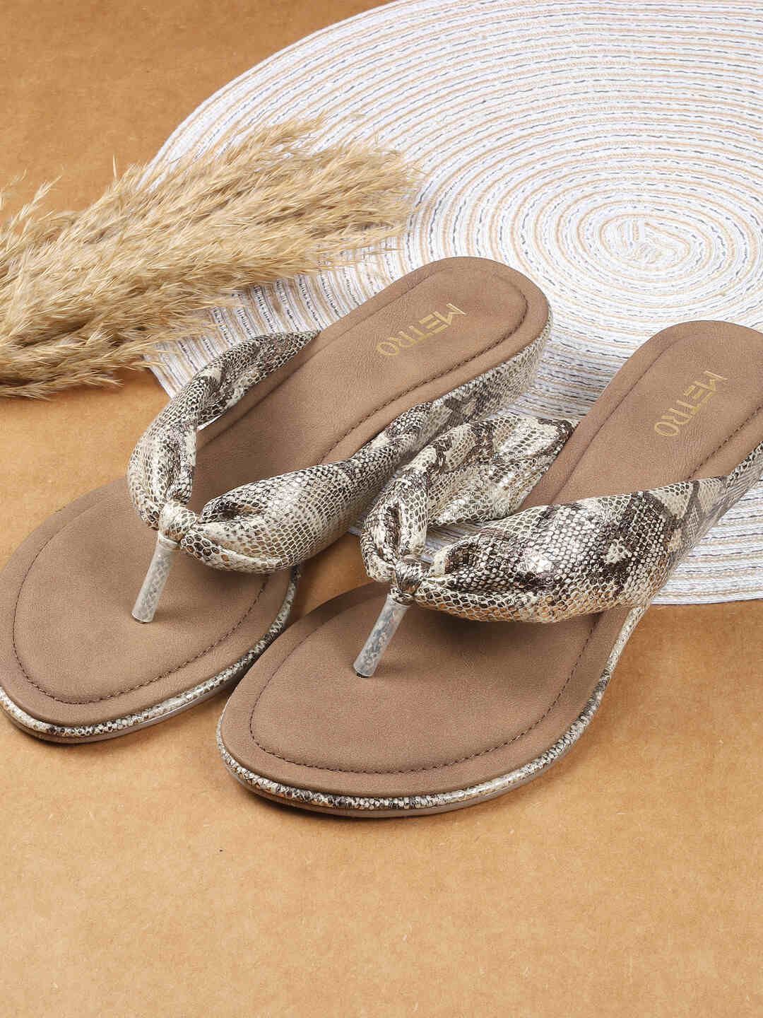 Women Printed T-Strap Flats Metro Women Printed T-Strap Flats