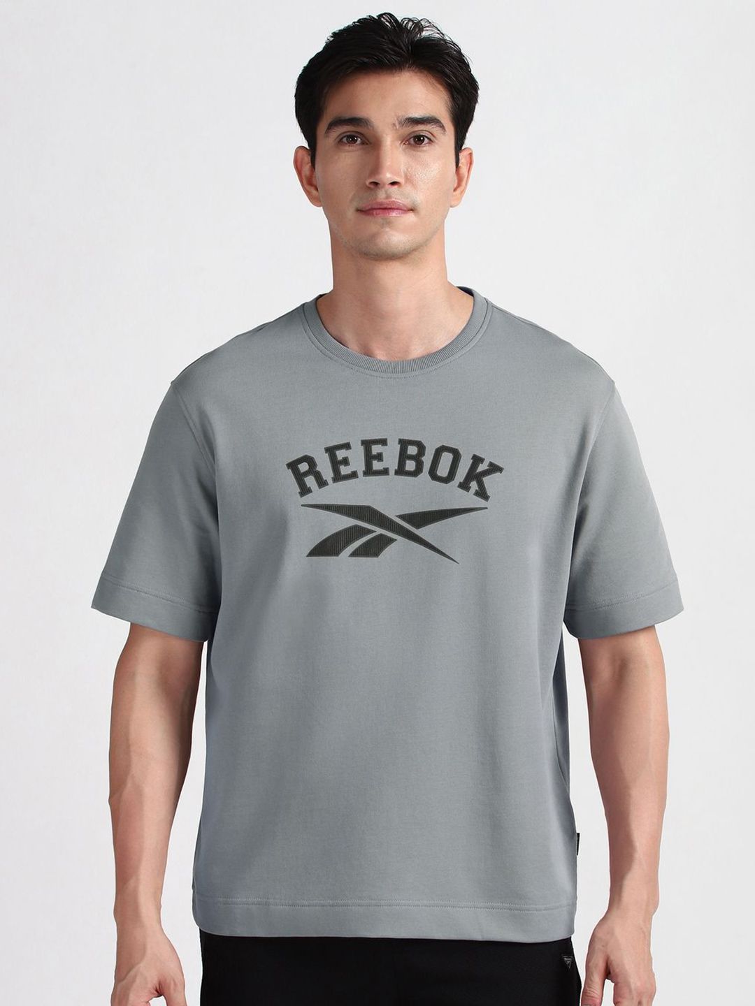 Reebok Men Solid Round Neck Cotton Boxy T-shirt