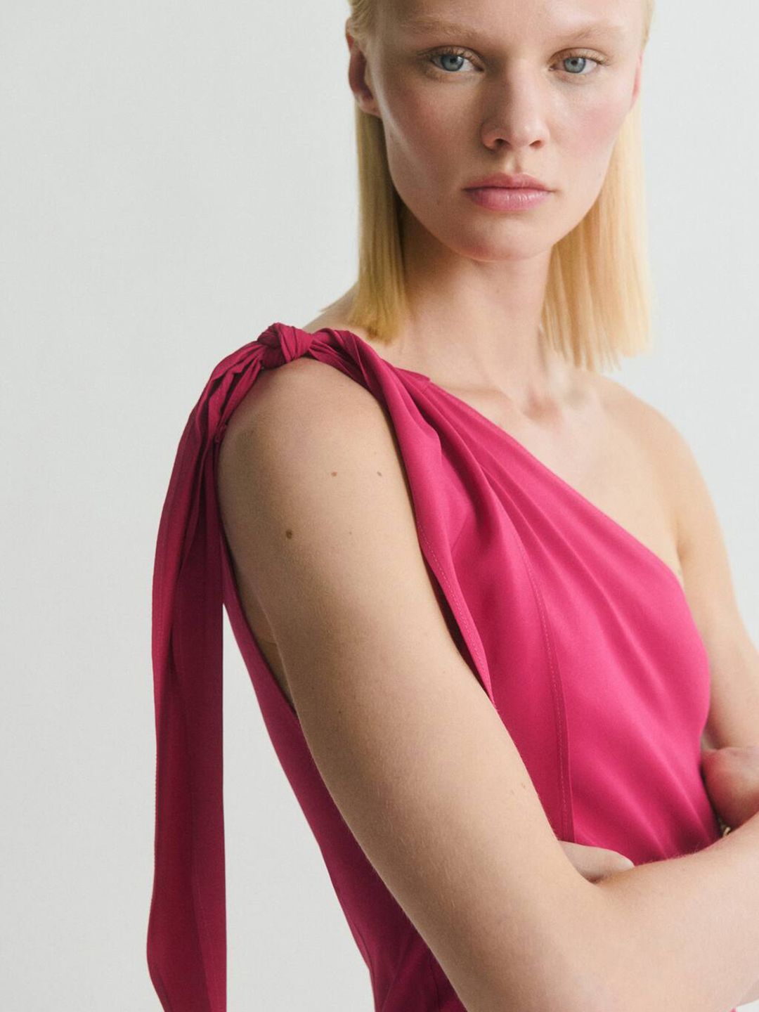 One Shoulder Slit Hem Maxi Dress