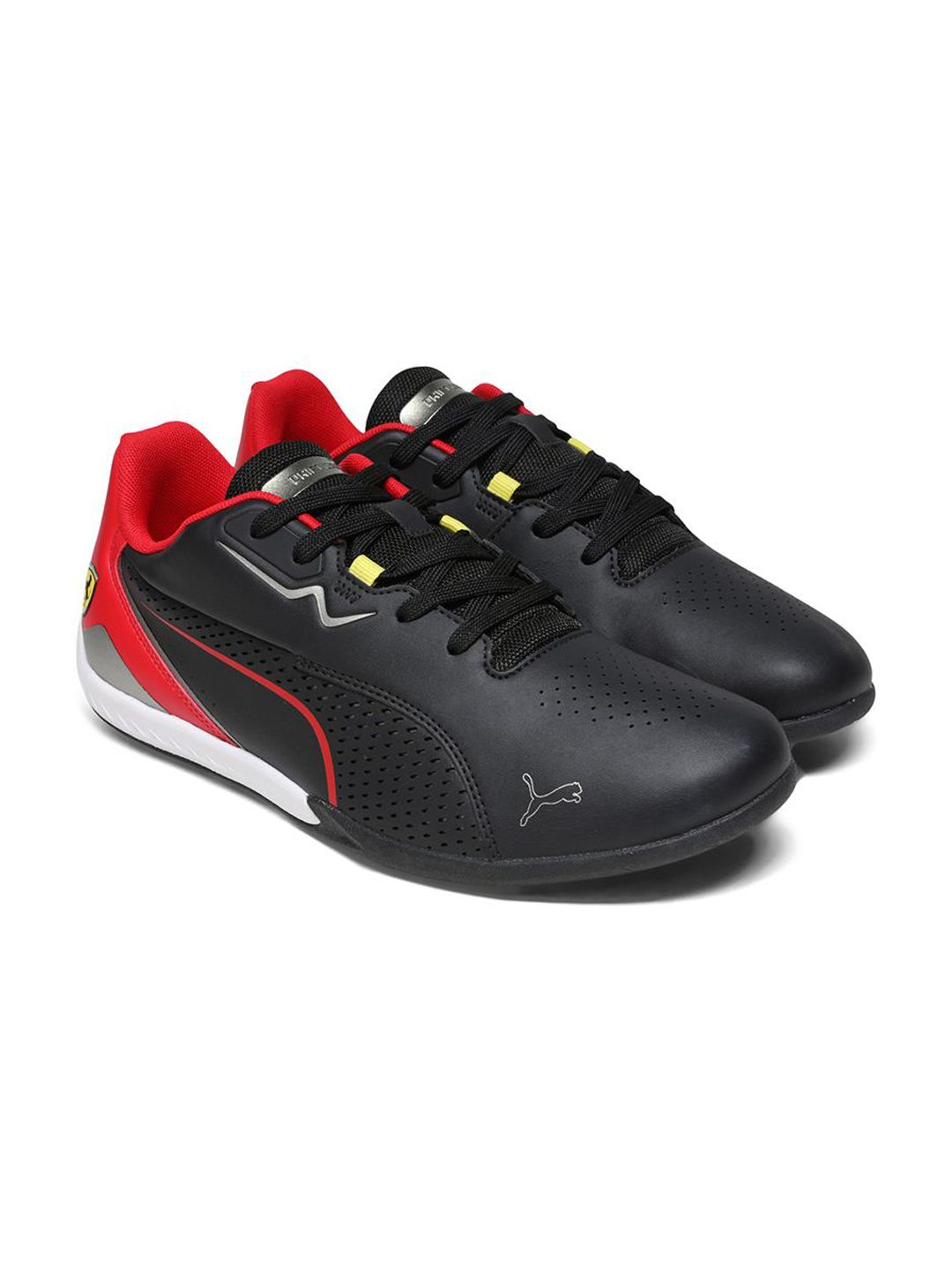 PUMA Motorsport Scuderia Ferrari Drift Cat 11 Men's Sneakers