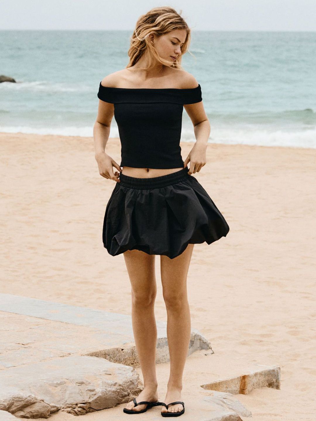 H&M Ribbed Off-The-Shoulder Top Offers & Cashback