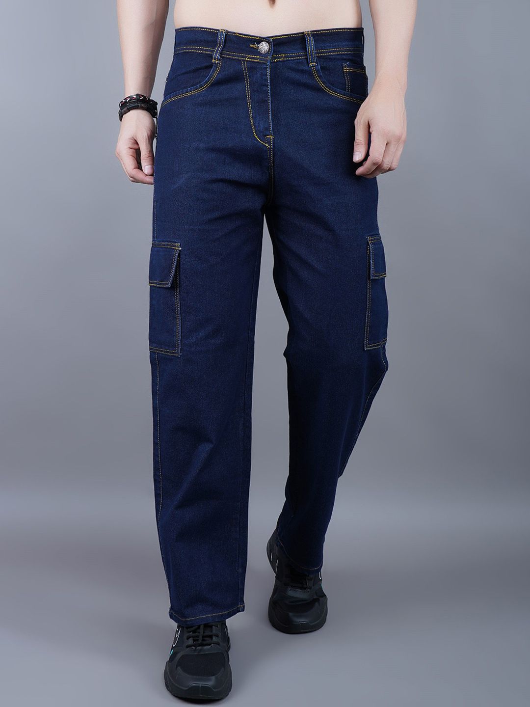 Metronaut Men Classic Mid-Rise Stretchable Cargo Styles Baggy Denim Jeans