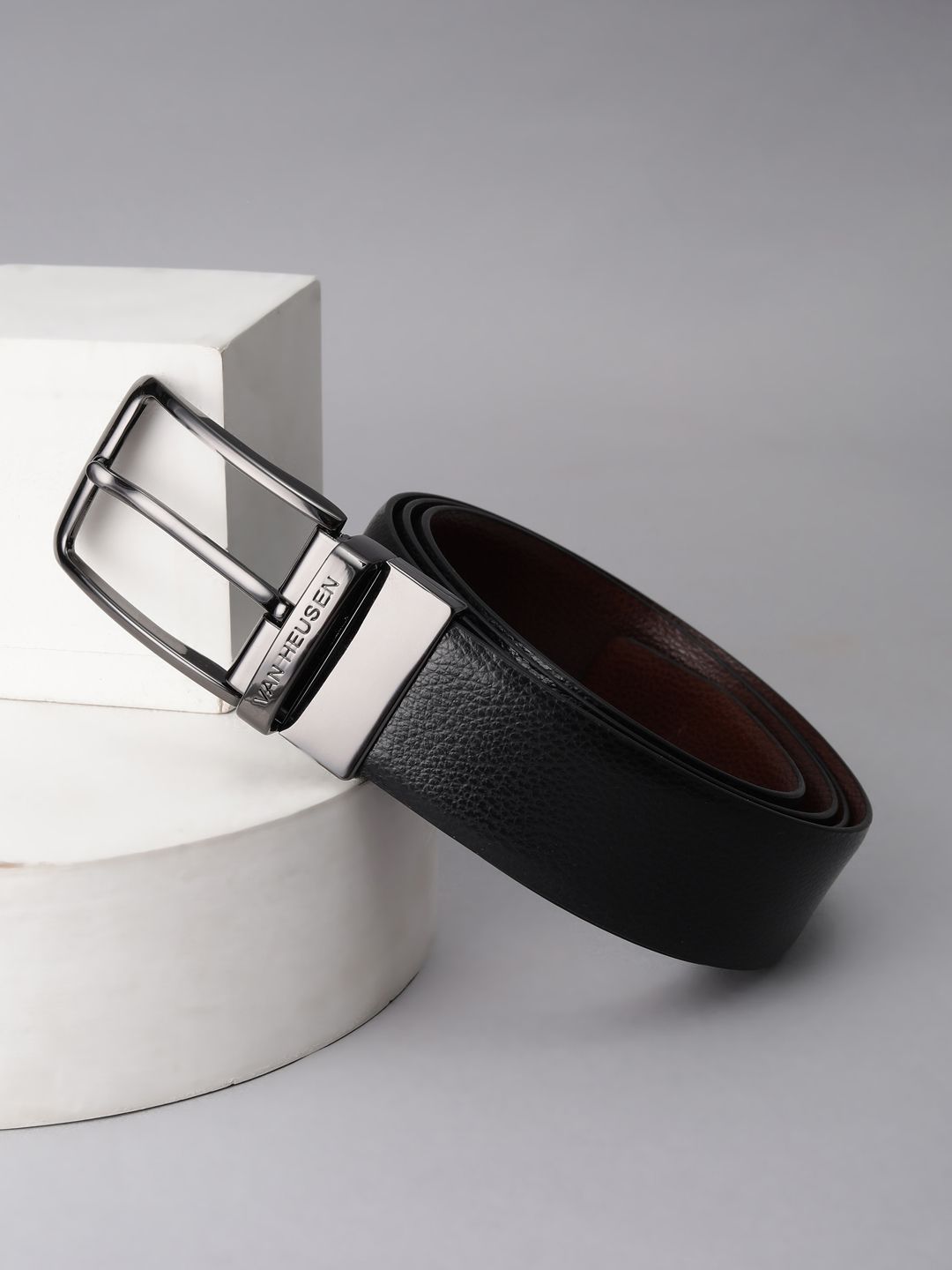 Van Heusen Men Textured Leather Belt