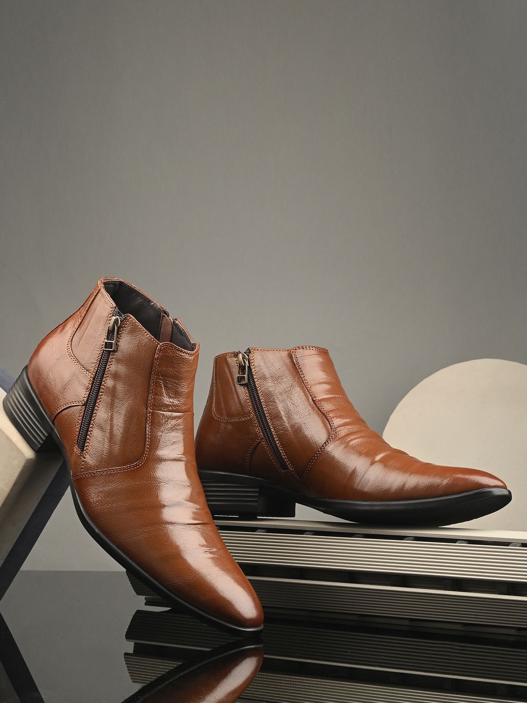 Buy Valentino Men Leather Side Zipper Ankle Boots - Boots for Men