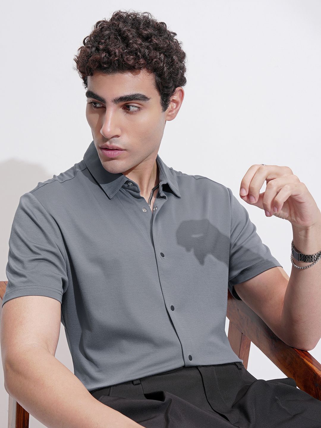 HIGHLANDER Cutaway Collar Slim Fit Shirt