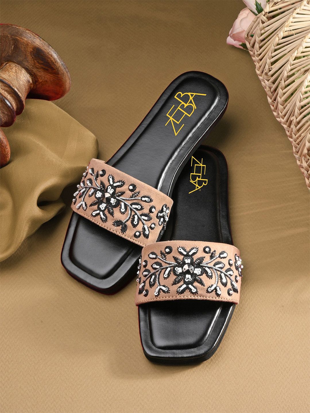 Zebba Women Embellished Open Toe Flats