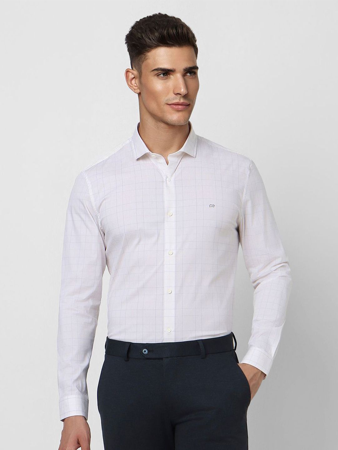 Peter England Men Checked Spread Collar Casual Shirt