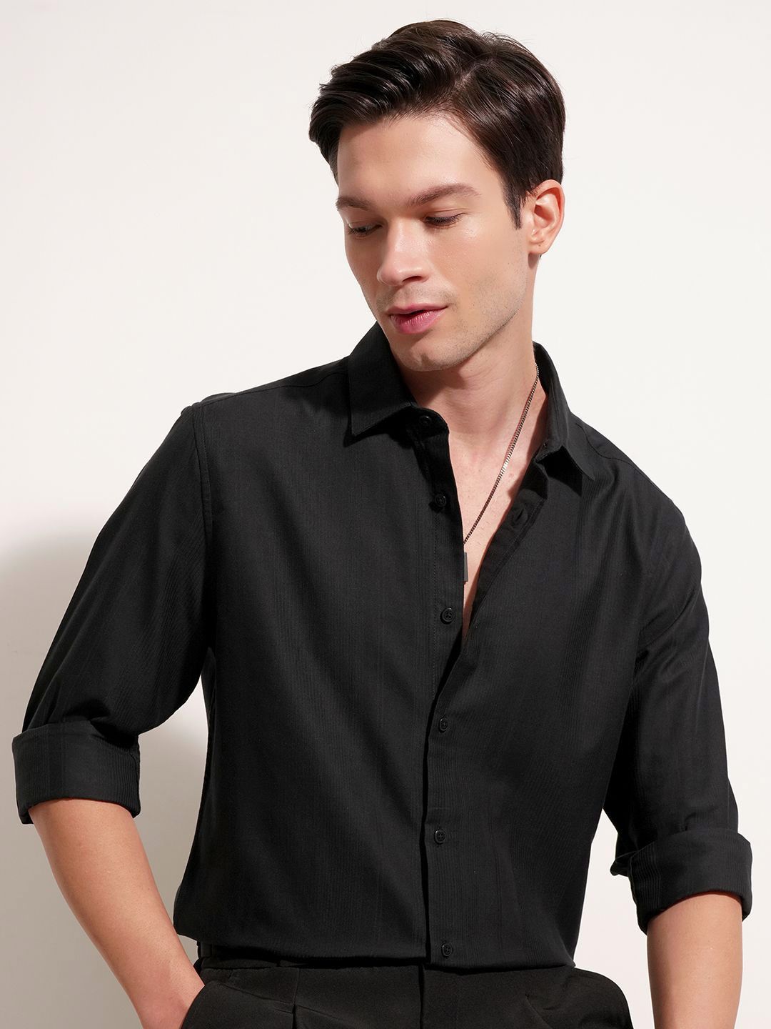 HIGHLANDER Dobby Textured  Cutaway Collar Long Sleeves Shirt