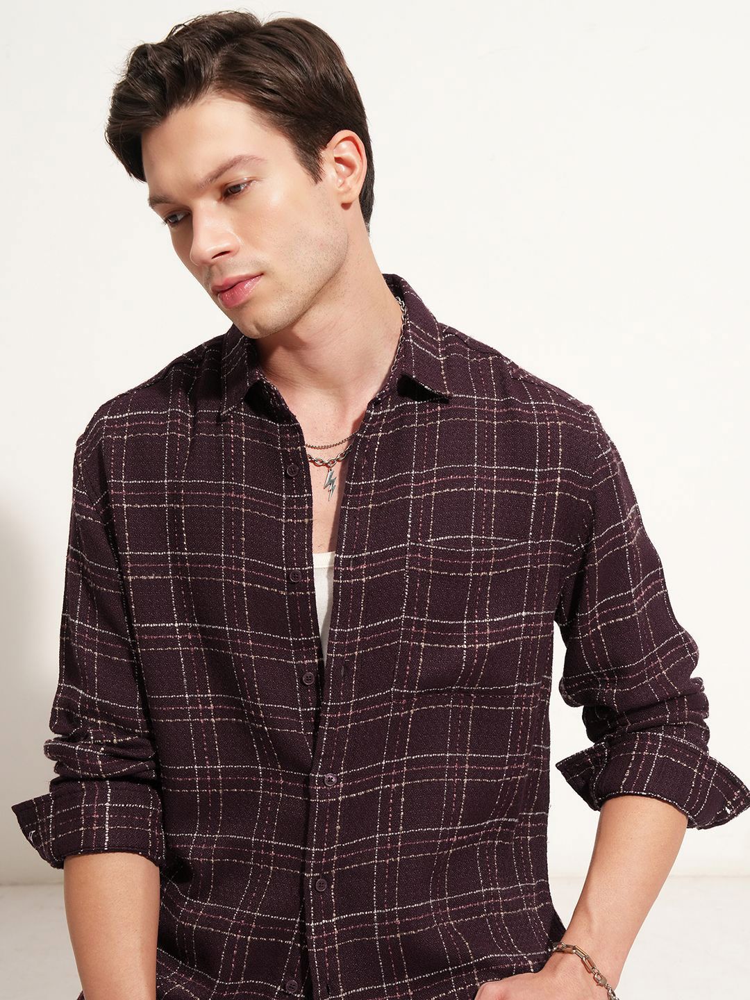 HIGHLANDER Men Relaxed Fit Checked Spread Collar Casual Shirt