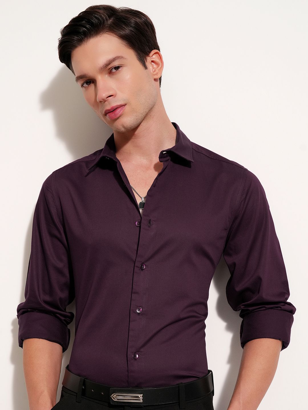 HIGHLANDER Slim Fit Cutaway Collar Formal Cotton Shirt