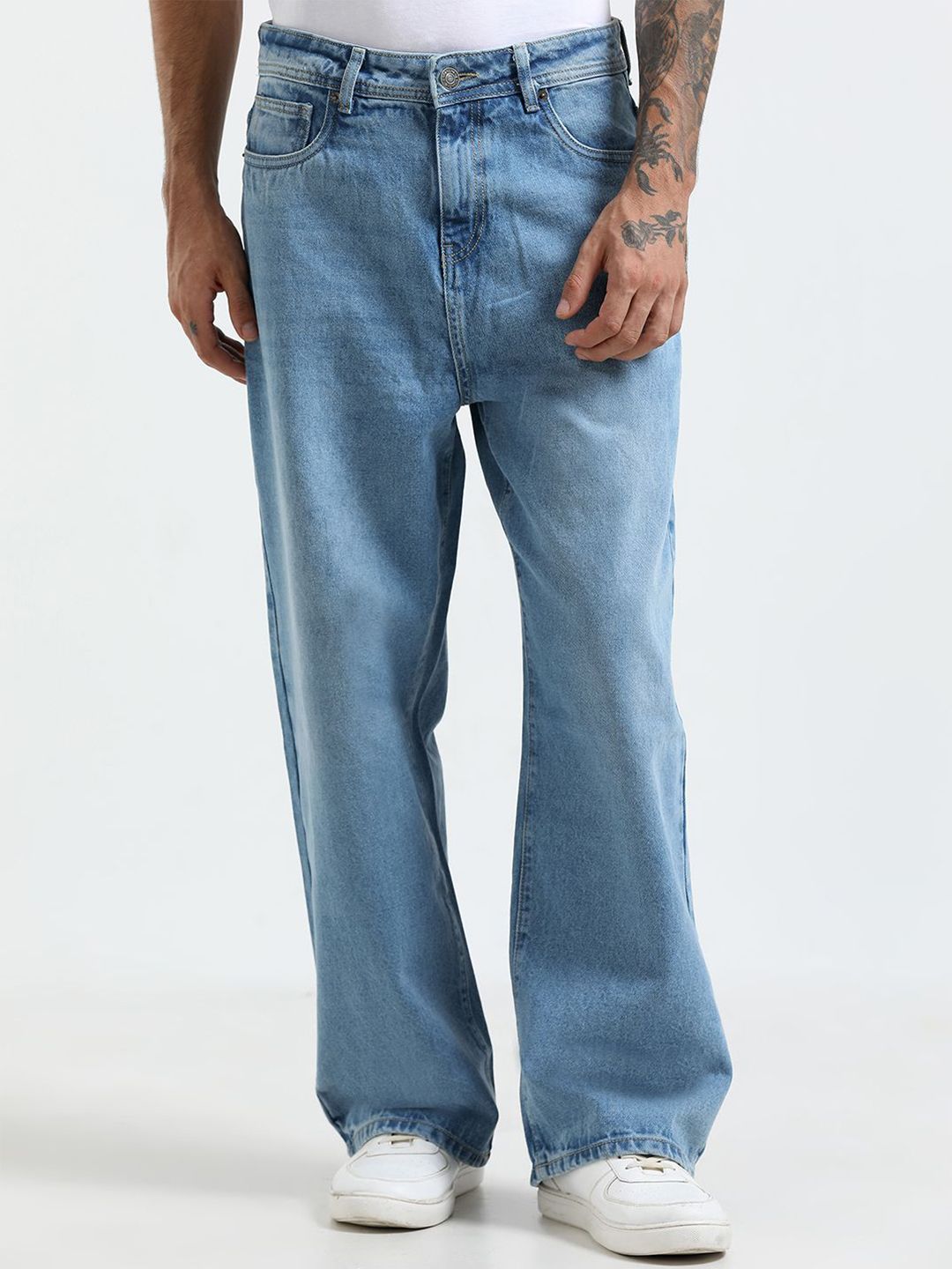 Espanshe Men Mid-Rise Low Distress Light Fade Jeans