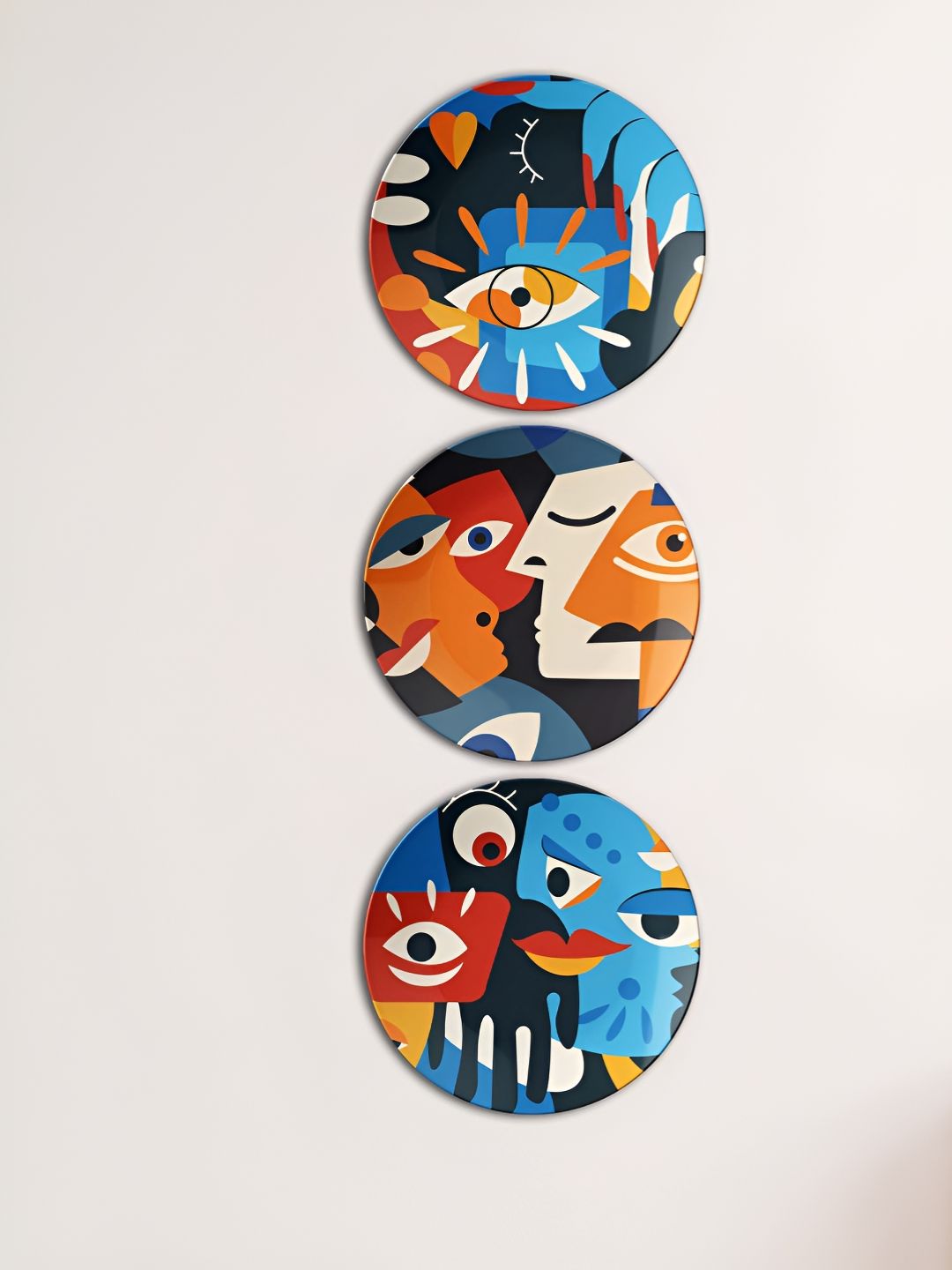 THE QUIRKY HOME Ceramic Bohemian Glossy Hanging Hall 3Pcs Wall Plates-10In