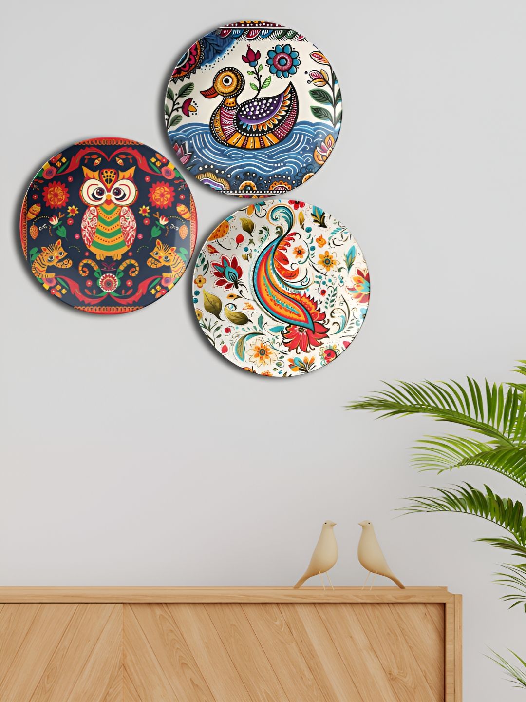 THE QUIRKY HOME with Folk Art Designs Ceramic Bohemian Glossy Hall 3Pcs Wall Plates-10In