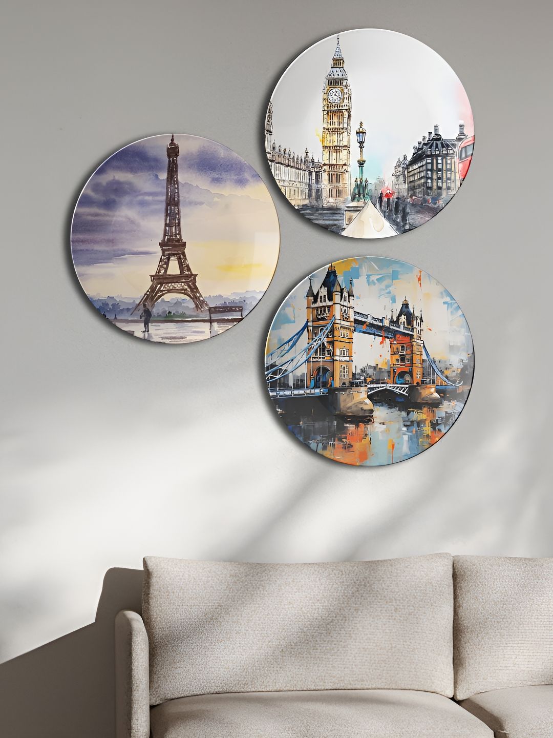 THE QUIRKY HOME Ceramic Bohemian Glossy Hanging Hall 3Pcs Wall Plates-10In