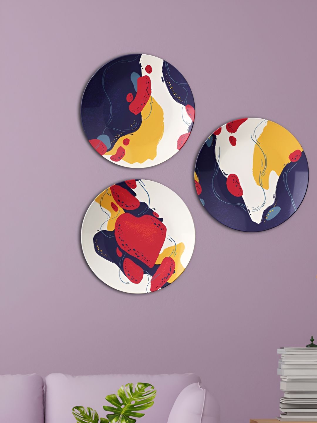 THE QUIRKY HOME Azure Blooms Ceramic Bohemian Glossy Hanging Hall 3Pcs Wall Plates-10In