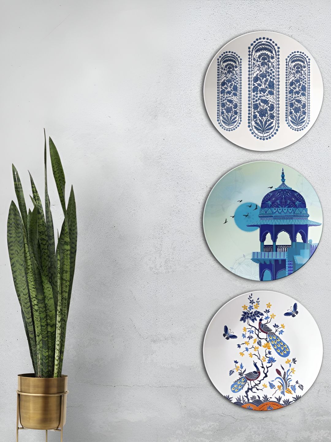 THE QUIRKY HOME Lucky Koi Medallions Ceramic Floral Glossy Hall 3Pcs Wall Plates-10In