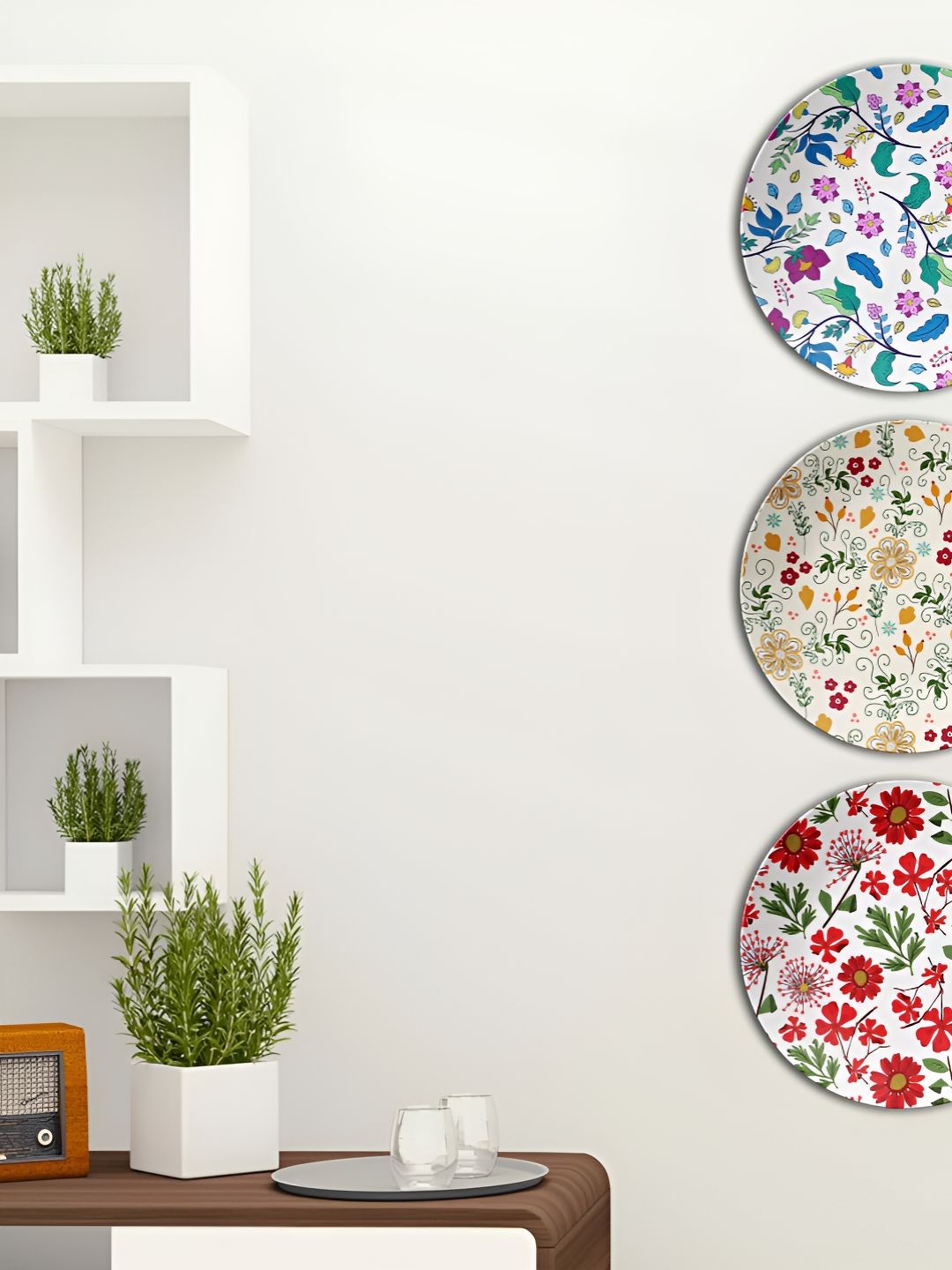 THE QUIRKY HOME Chromatic Flow S Ceramic Floral Glossy Hanging Hall 3Pcs Wall Plates-9.8In