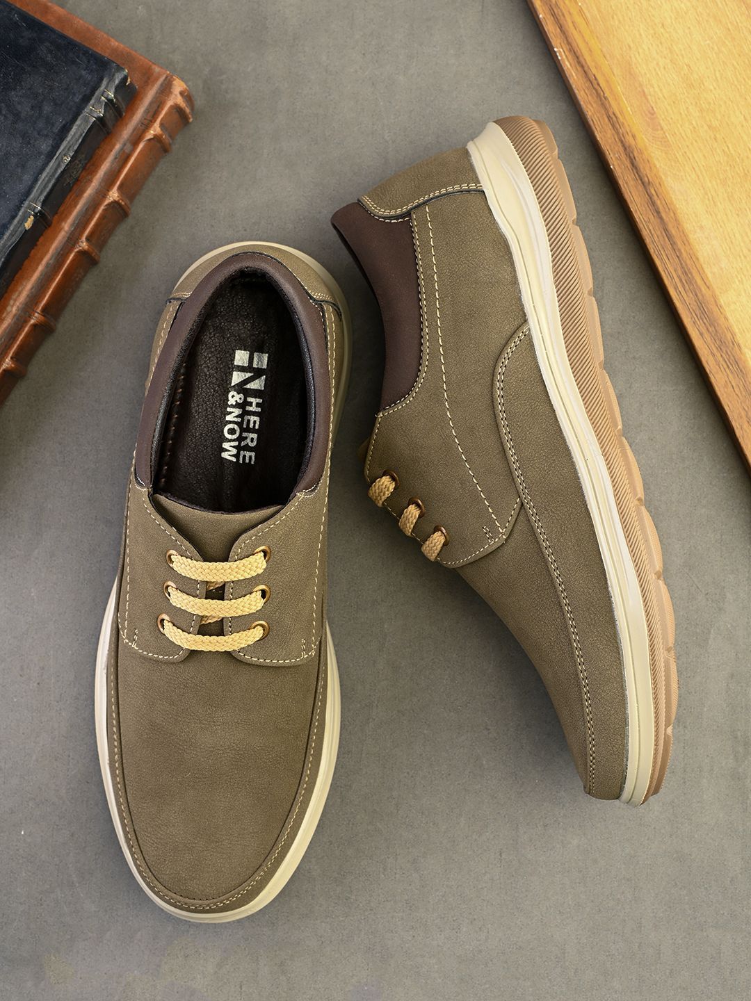 HERE&NOW Men Colourblocked Antibacterial Nubuck Sneakers