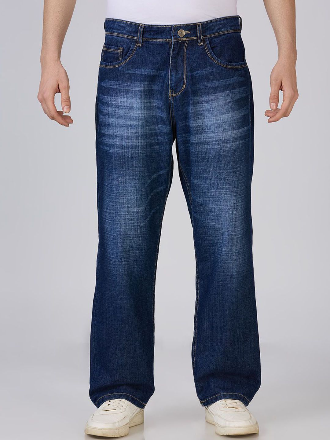 TCI Men Loose Fit Mid-Rise Heavy Fade Jeans