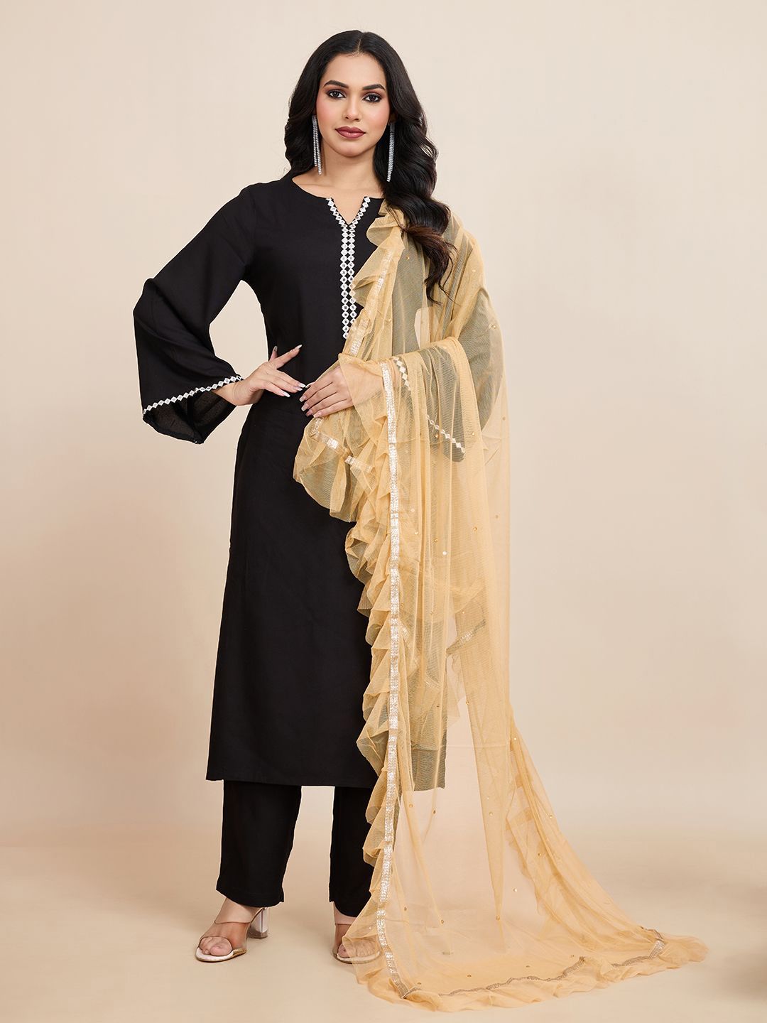 House of Pataudi Embellished Frill-Detail Dupatta