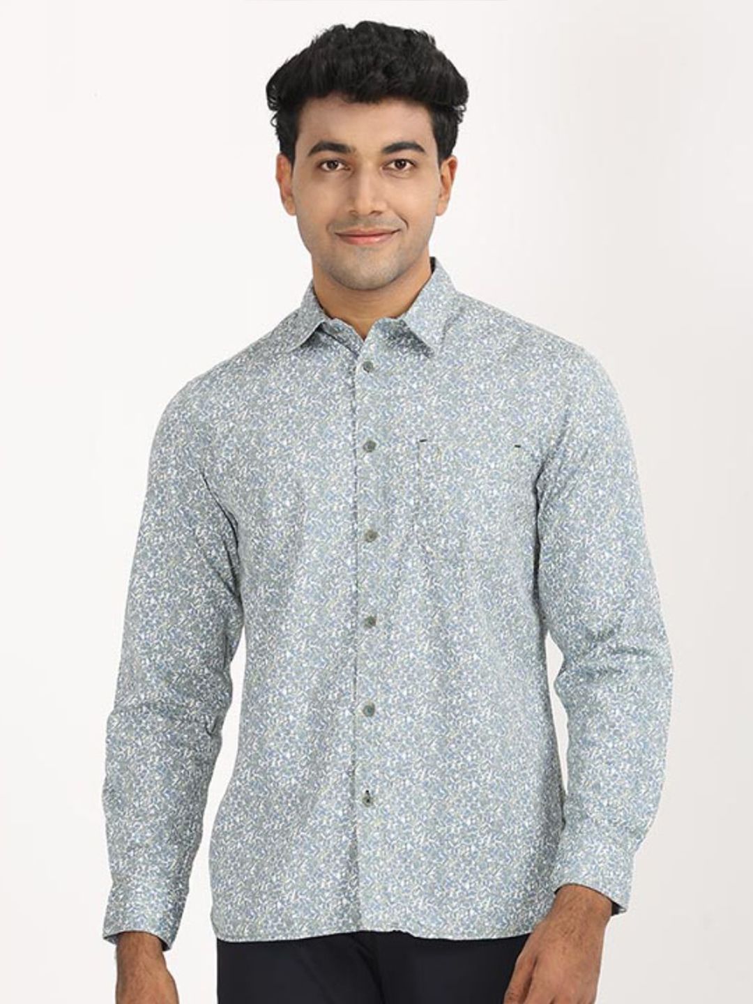 Indian Terrain Indian Terrain Floral Printed Spread Collar Slim Fit Cotton Shirt