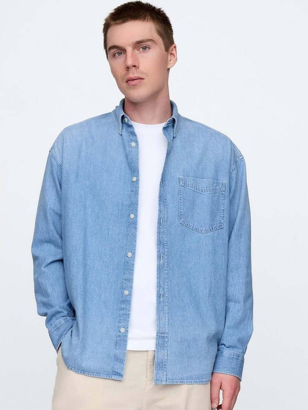 Men Solid Button-Down Collar Pure Cotton Casual Shirt deal from myntra