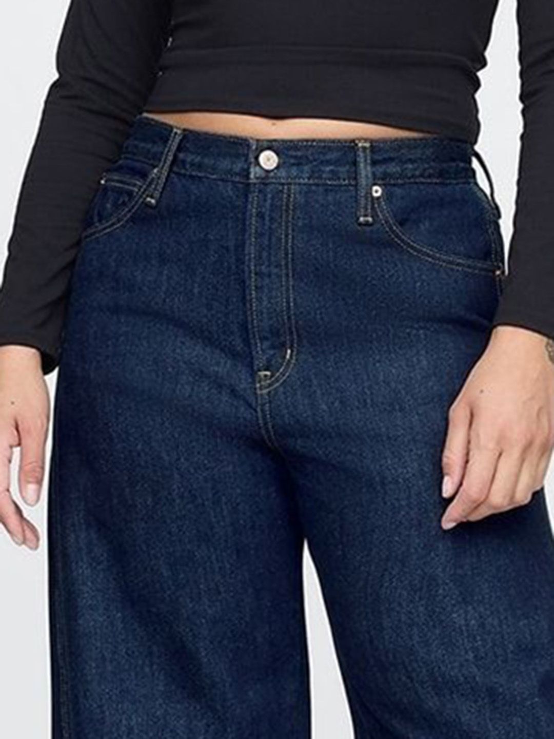 High-Rise Relaxed Fit Barrel Jeans