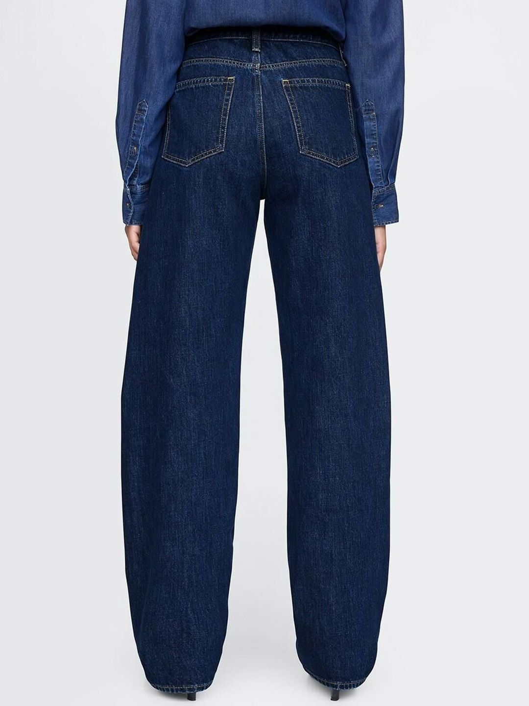 High-Rise Relaxed Fit Barrel Jeans