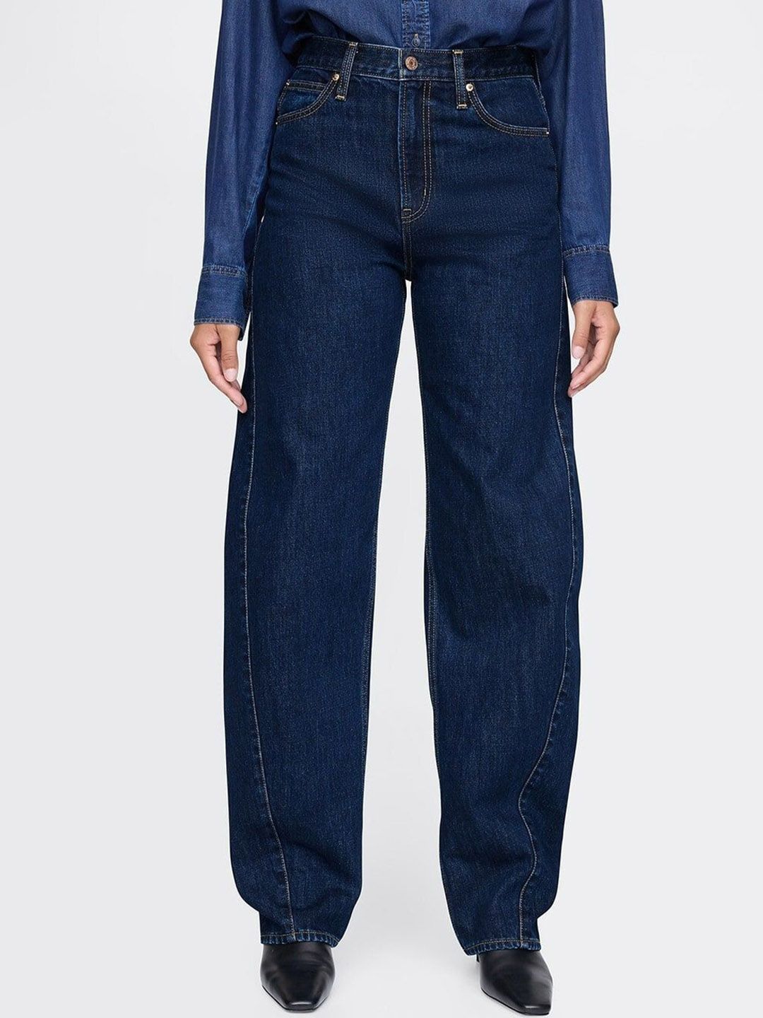 High-Rise Relaxed Fit Barrel Jeans