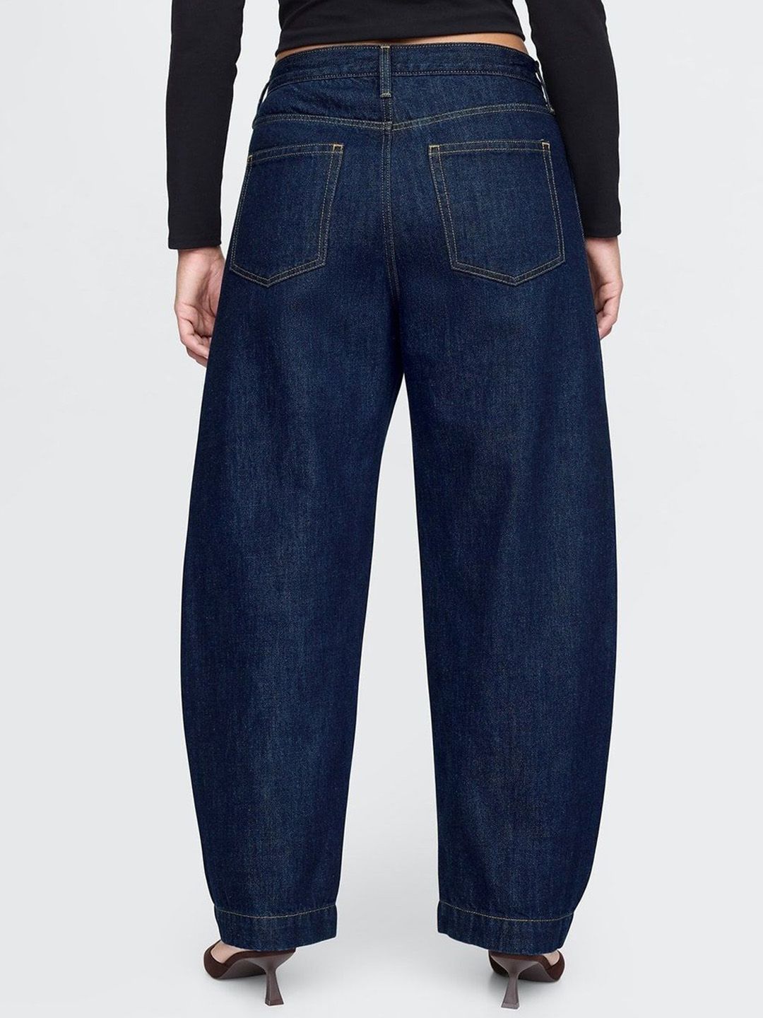High-Rise Relaxed Fit Barrel Jeans
