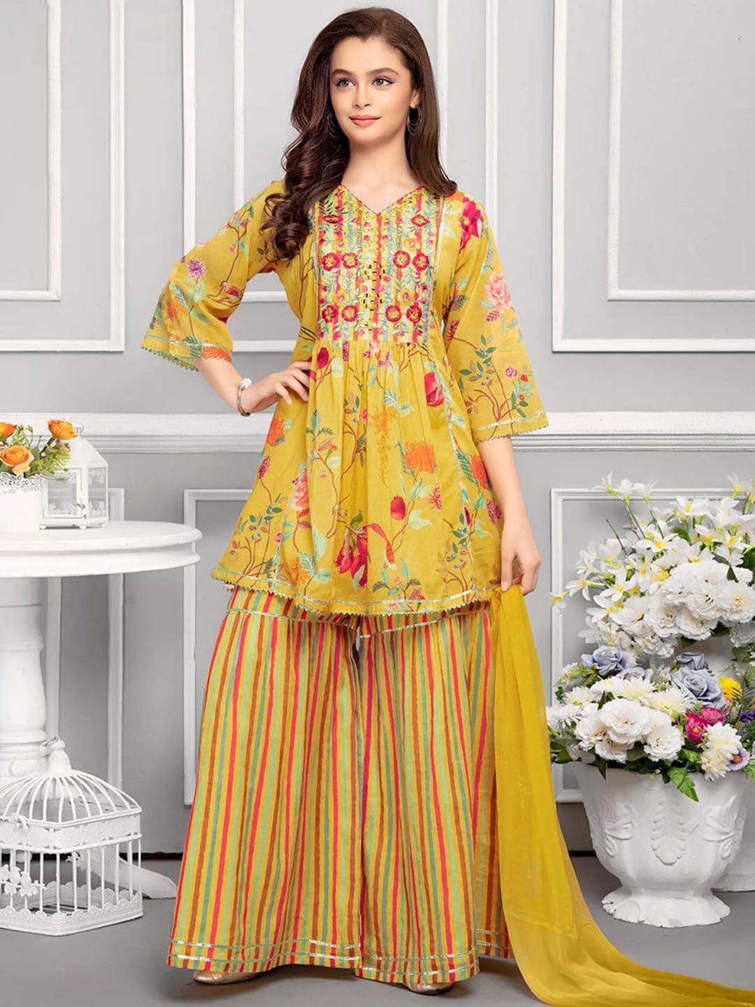 Wommaniya Impex Girls Floral Printed Empire Thread Work Kurta with Sharara & With Dupatta