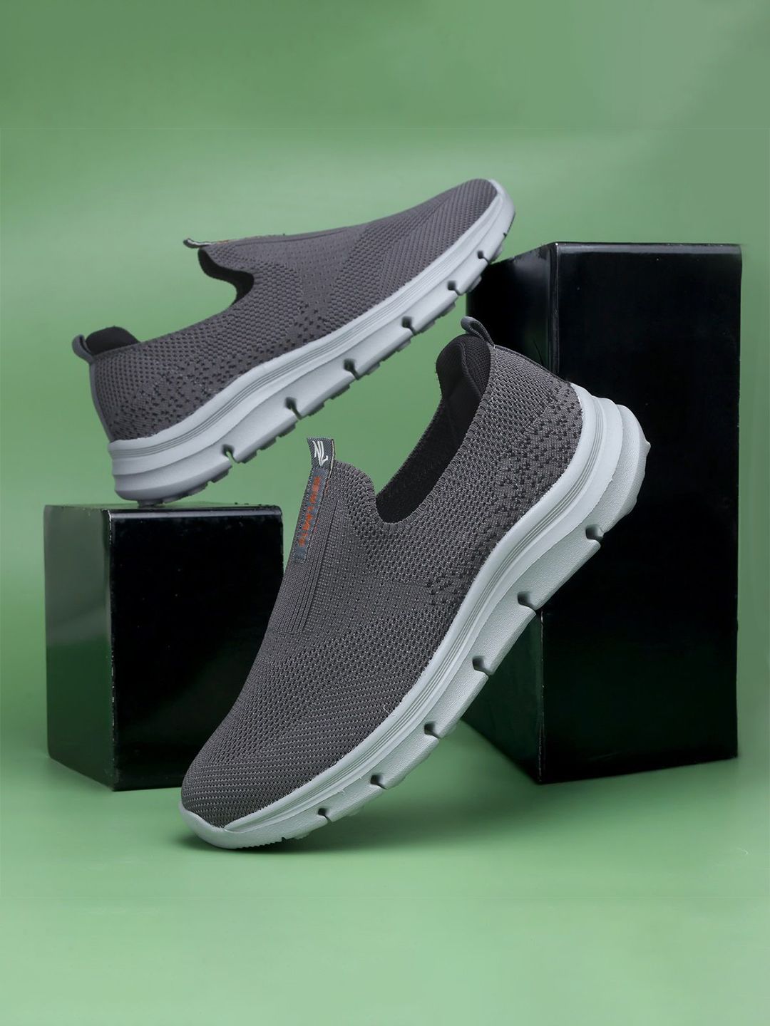 NEW LIMITS Men Mesh Walking Shoes