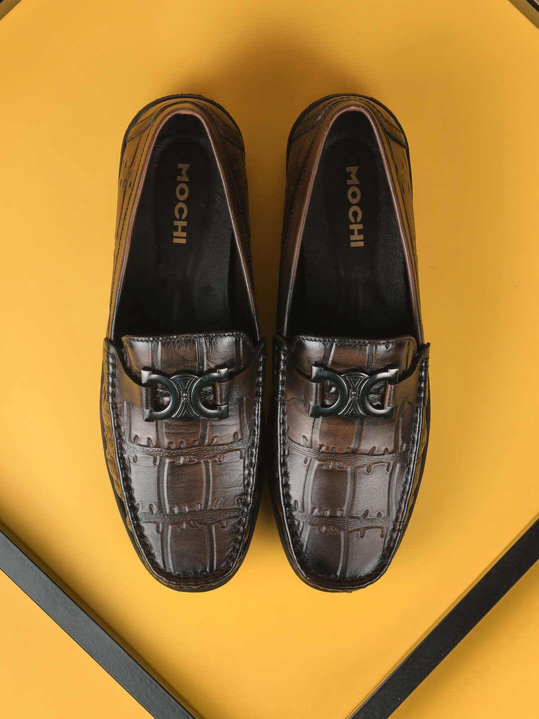 Mochi Men Textured Formal Loafers