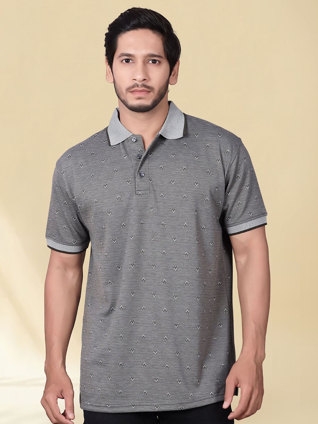 Divra Clothing Men Graphic Printed Polo Collar T-shirt