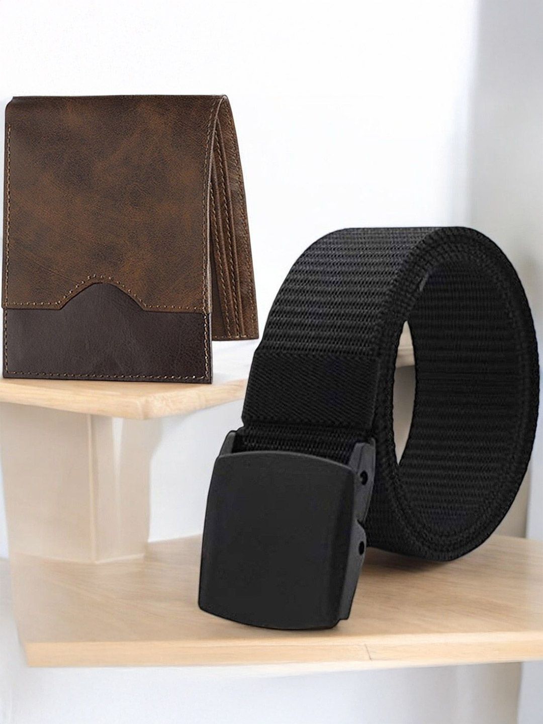 Metronaut Men Accessory Gift Set of Wallet and belt