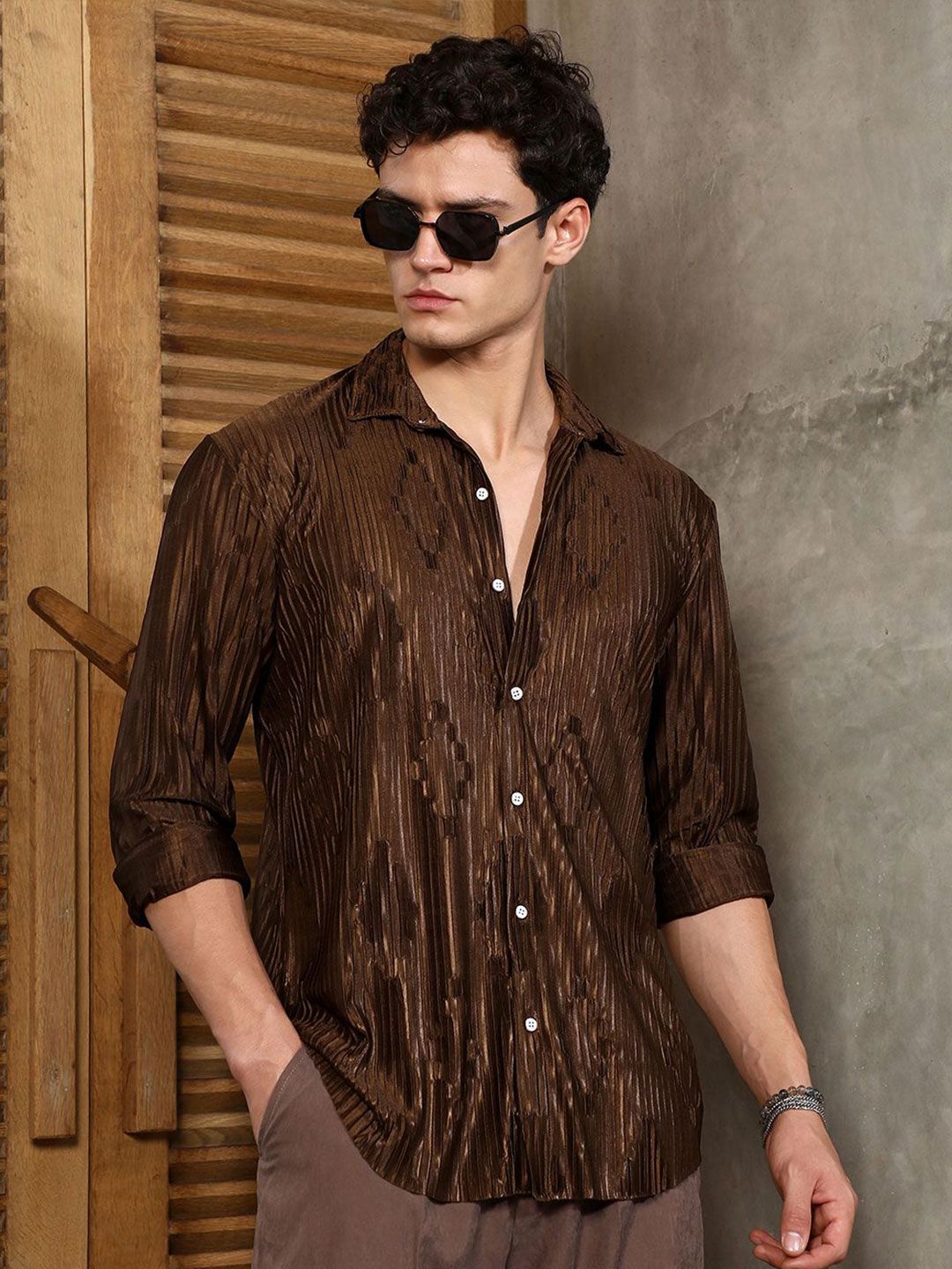CAHOOT Men Self Design Comfort Casual Shirt