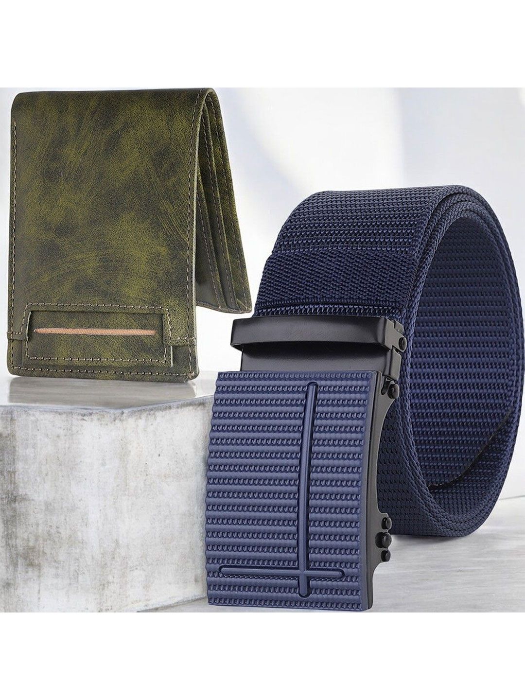 Metronaut Men Accessory Gift Set of Wallet and Belt