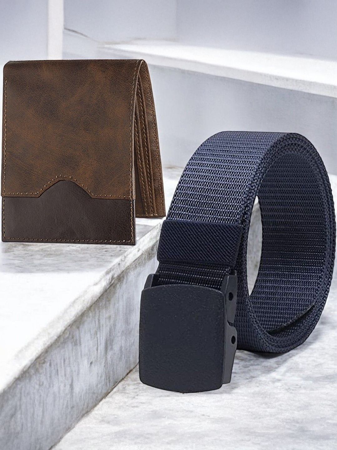 Metronaut Men Accessory Gift Set of Wallet and Belt