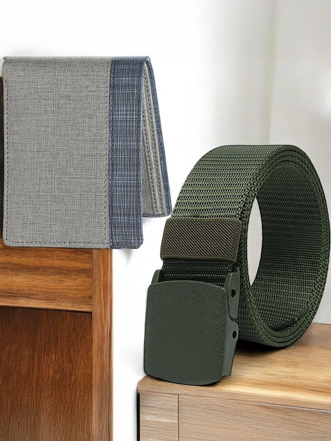 Metronaut Men Accessory Gift Set of Wallet and Belt