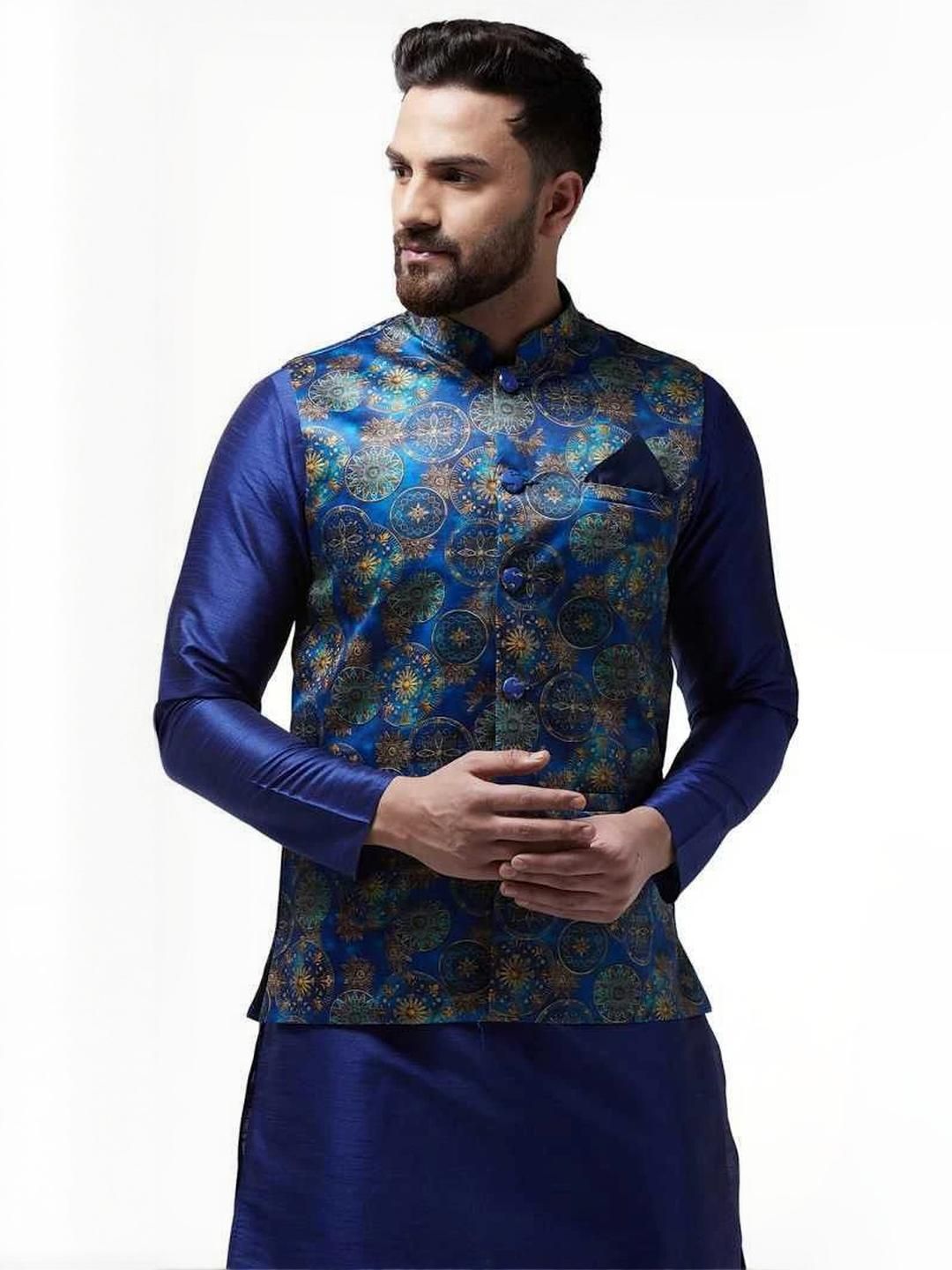 B BEN Sleeveless Self Design Men Jacket ()