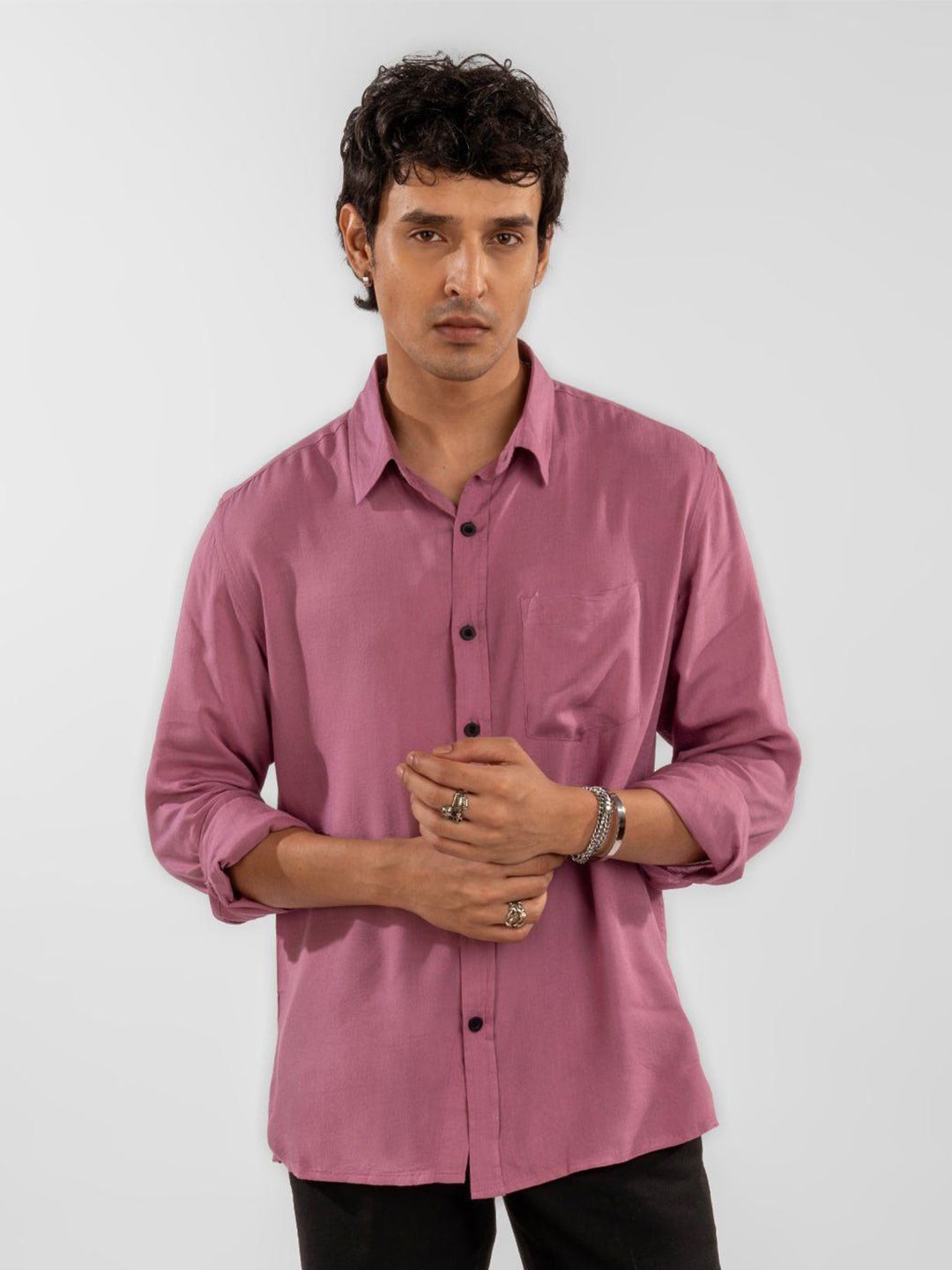 Eszett Long Sleeves Spread Collar Opaque Regular Fit Casual Shirt