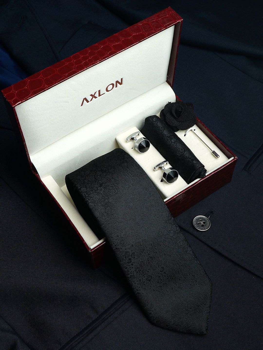 Axlon Men Floral Tie, Cufflinks, Flower Pin & Pocket Square Accessory Gift Set deal from myntra Axlon Men Floral Tie, Cufflinks, Flower Pin & Pocket Square Accessory Gift Set deal from myntra