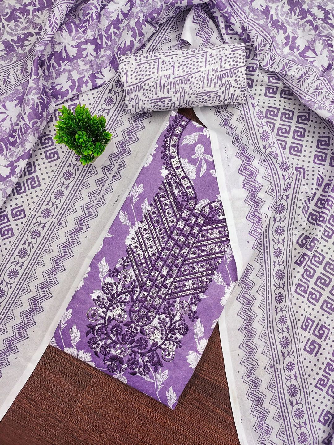Rangtulika Ethnics Floral Printed Unstitched Dress Material