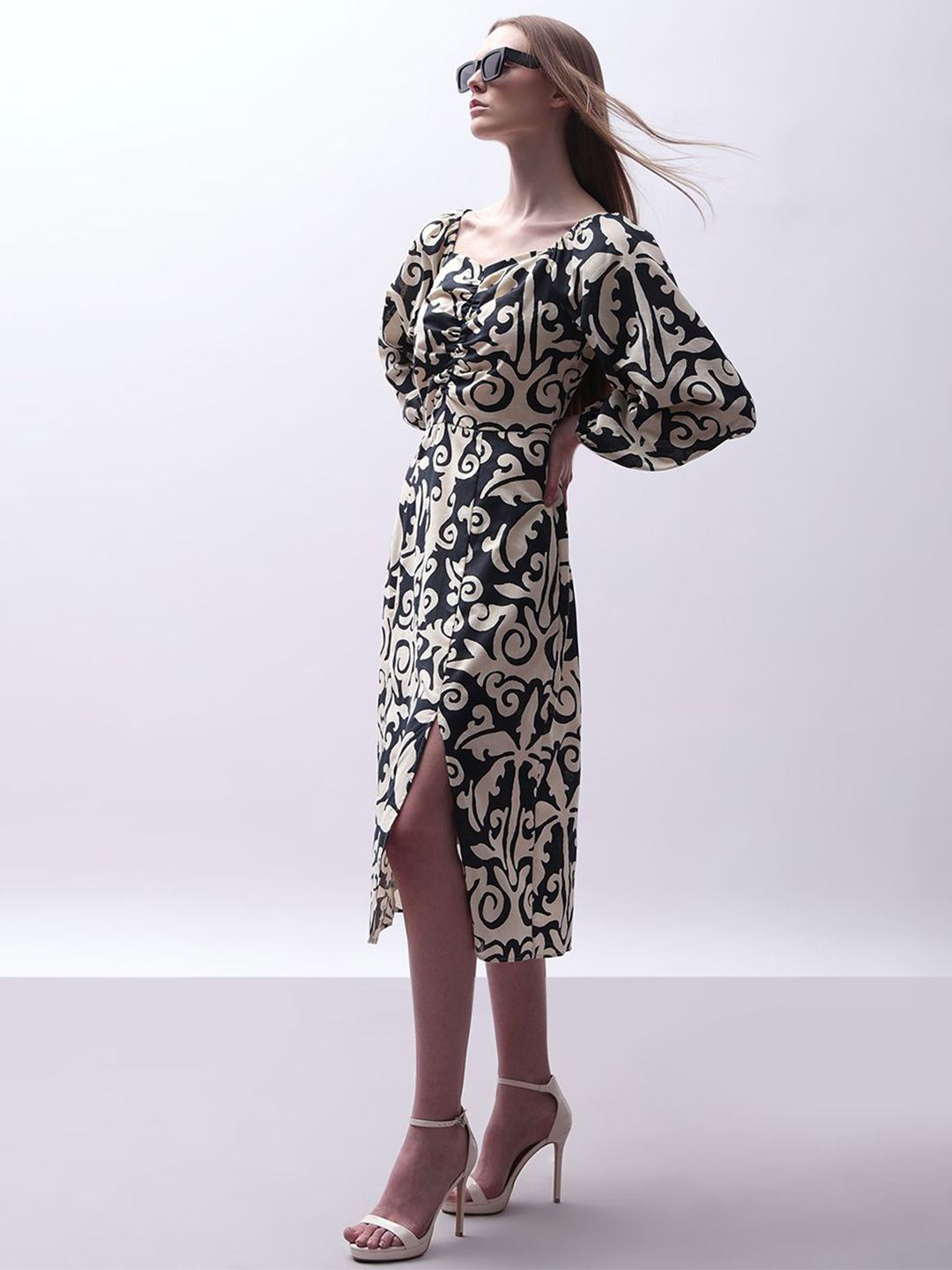 Body Knee Length Dresses - Buy Body Knee Length Dresses online in India
