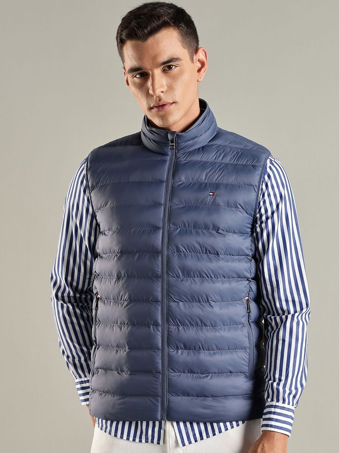 Tommy Hilfiger Men Mock Collar Solid Casual Padded Jacket
